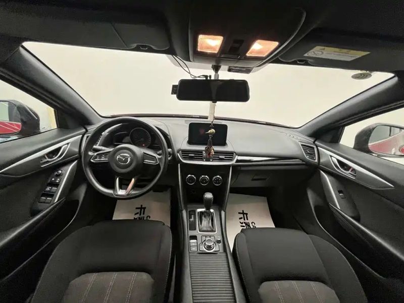 Mazda cx4