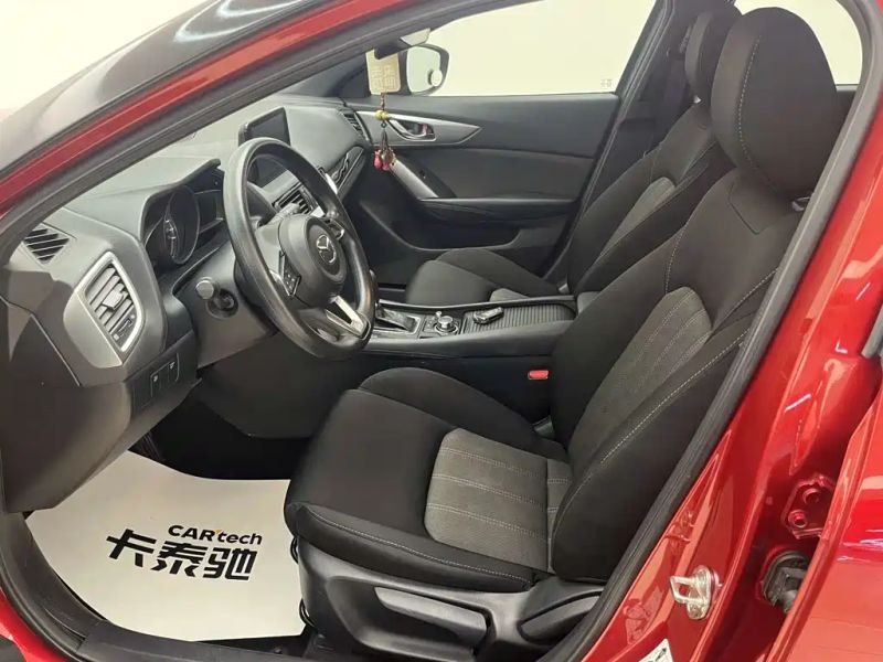 Mazda cx4