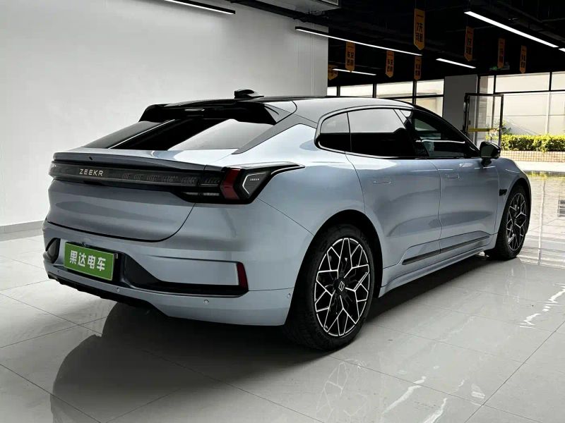 Zeekr 001