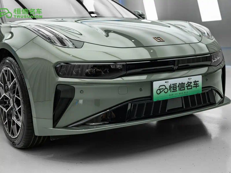 Zeekr 001