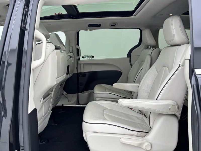 dajielong dodge_grand_caravan_phev