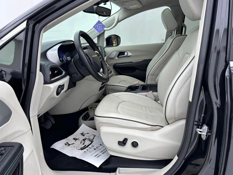 dajielong dodge_grand_caravan_phev
