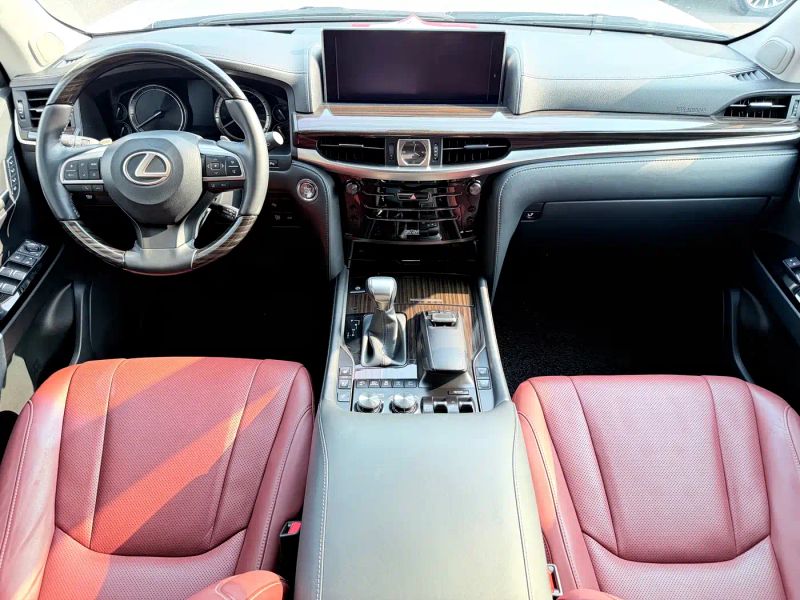 Lexus LX