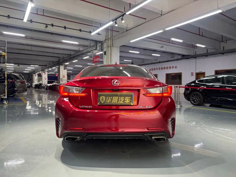 Lexus RC