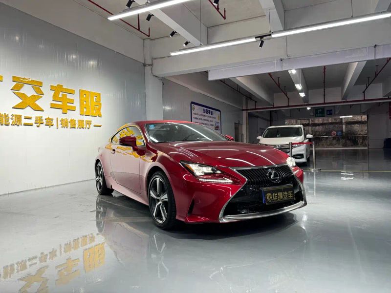 Lexus RC