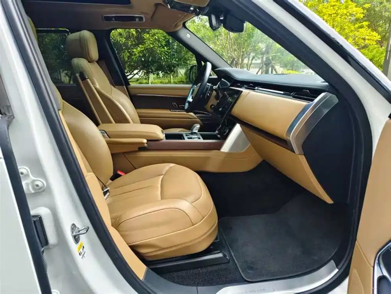 Land_rover range-rover