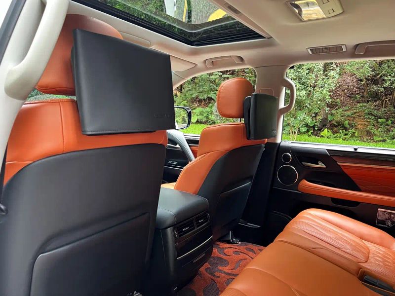 Lexus LX