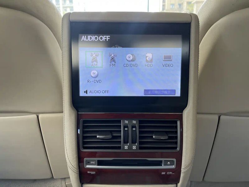 Lexus LS