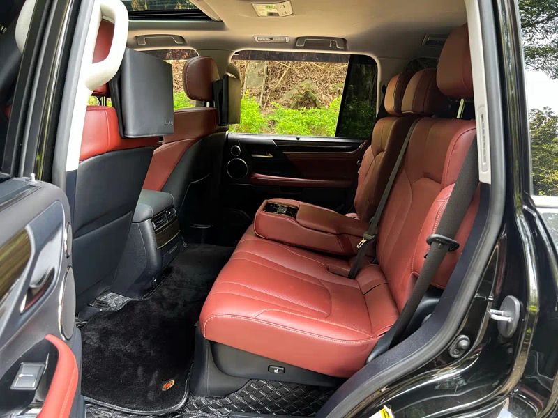 Lexus LX