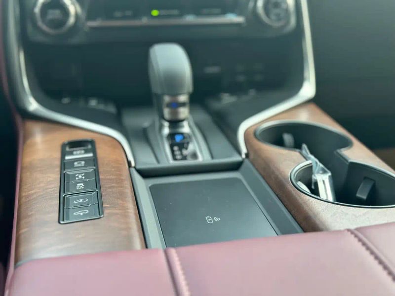 Lexus LX