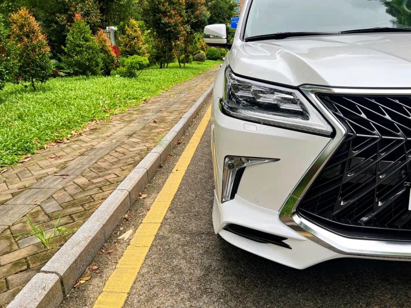 Lexus LX