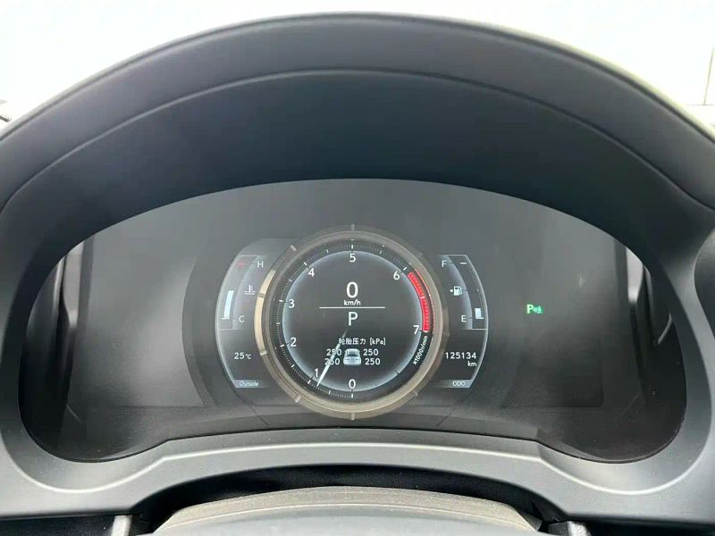 Lexus IS