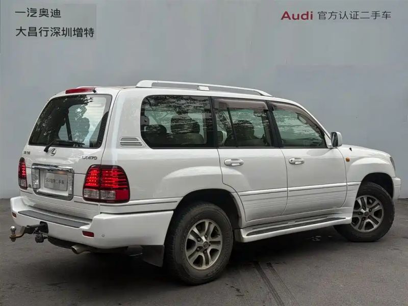 Lexus LX