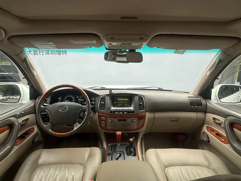 Lexus LX