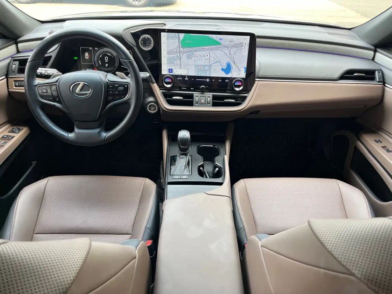 Lexus ES