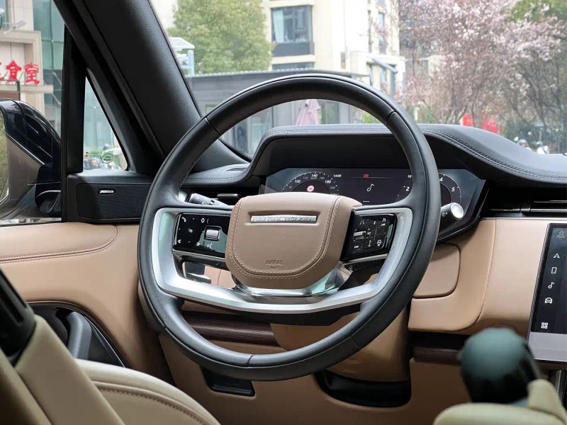 Land_rover range-rover