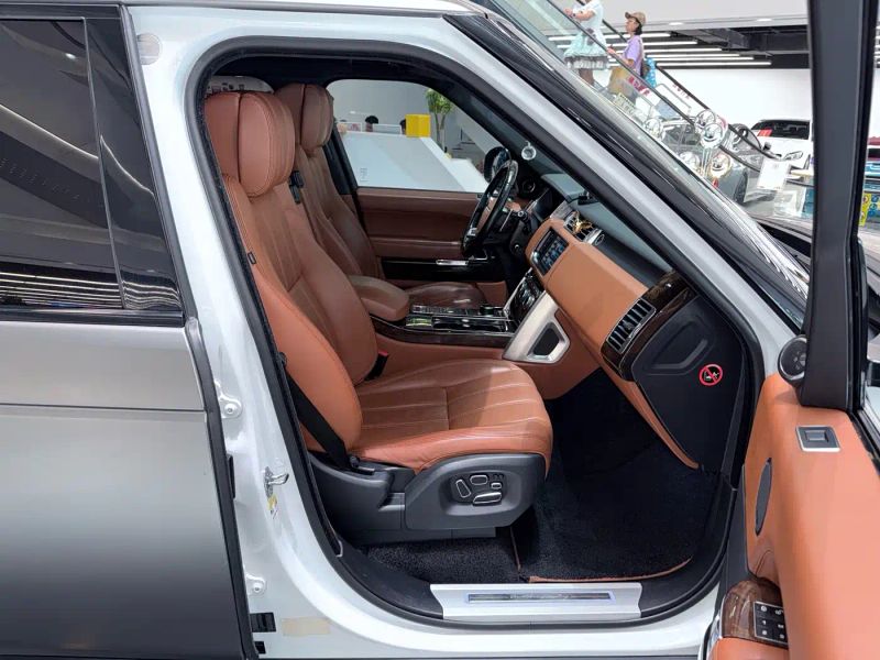 Land_rover range-rover