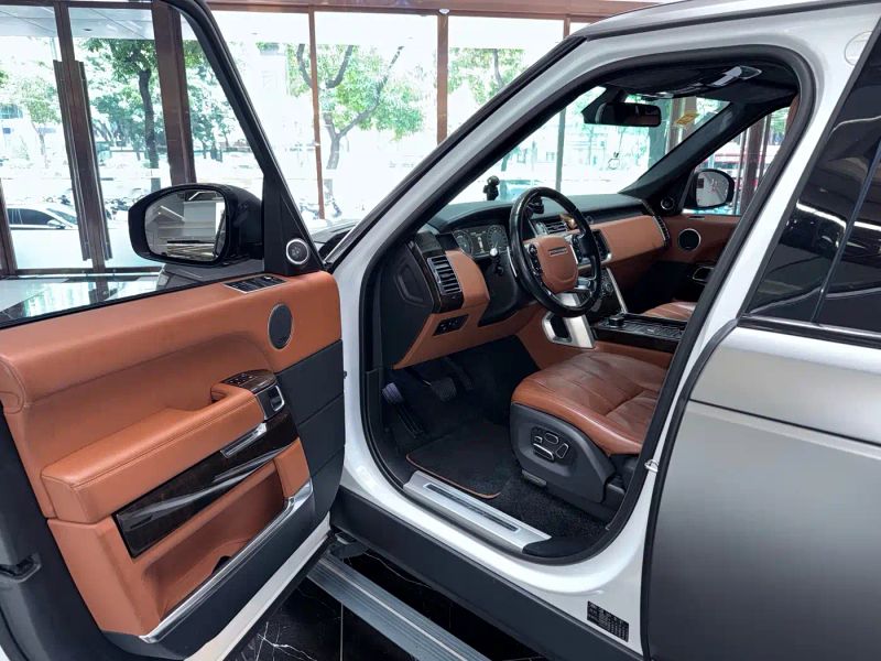 Land_rover range-rover