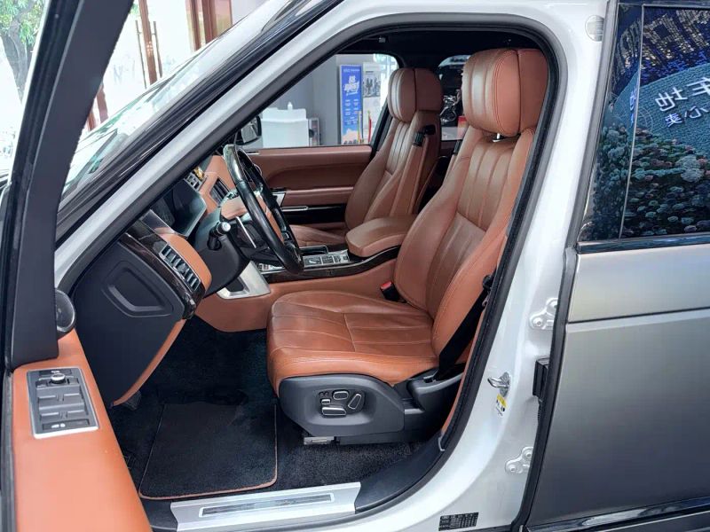 Land_rover range-rover
