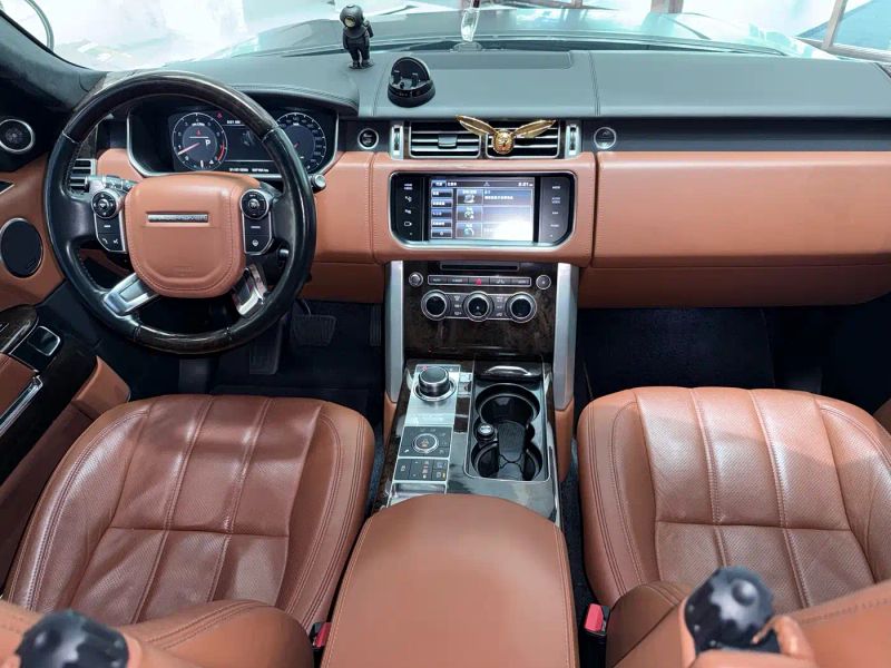 Land_rover range-rover