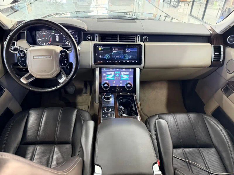 Land_rover range-rover