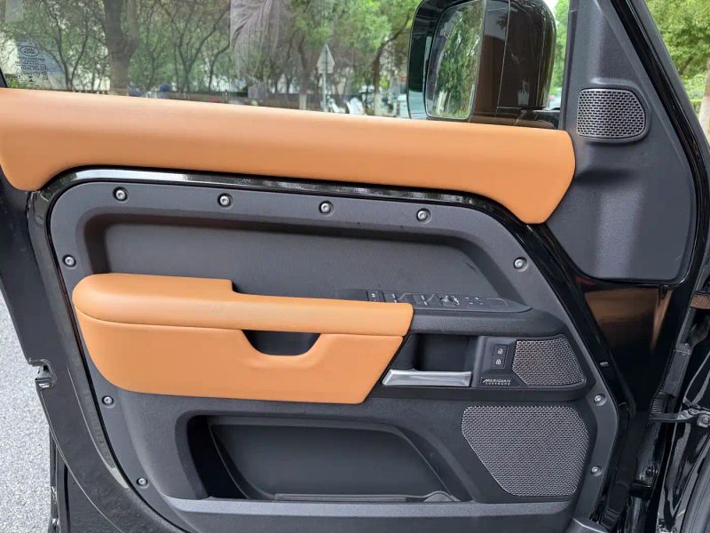 Land_rover defender