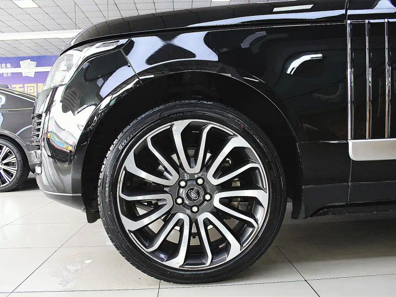 Land_rover range-rover