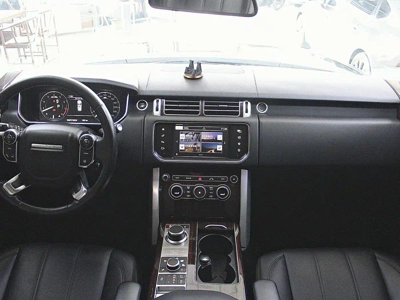Land_rover range-rover