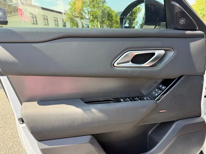 Land_rover velar