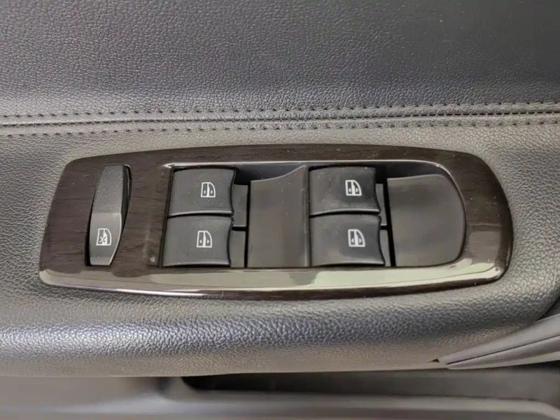 koleos imported
