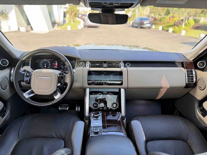 Land_rover range-rover