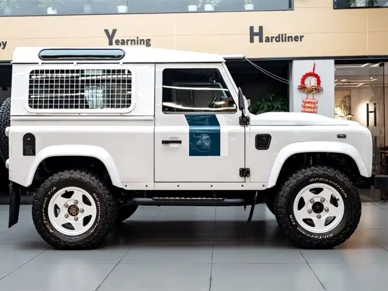 Land_rover defender