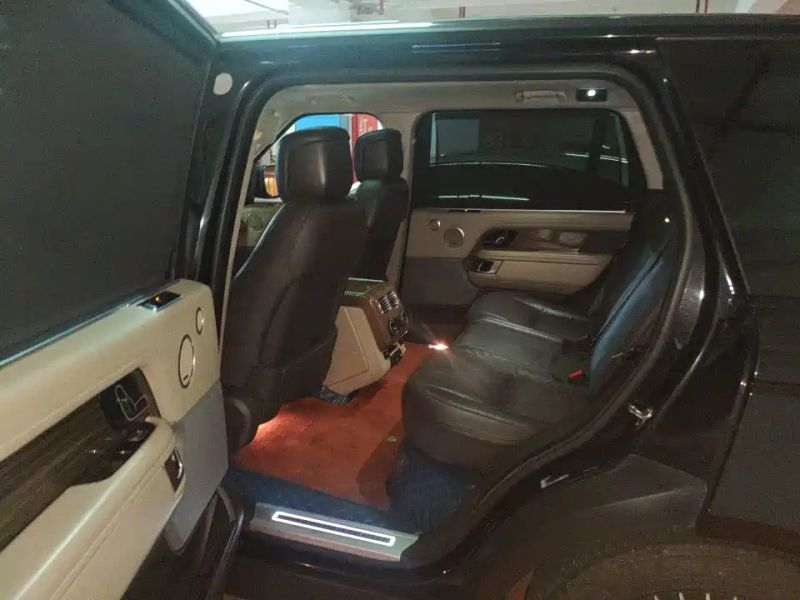 Land_rover range-rover