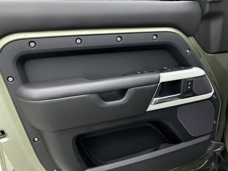 Land_rover defender