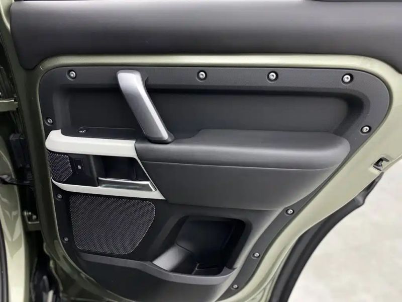 Land_rover defender