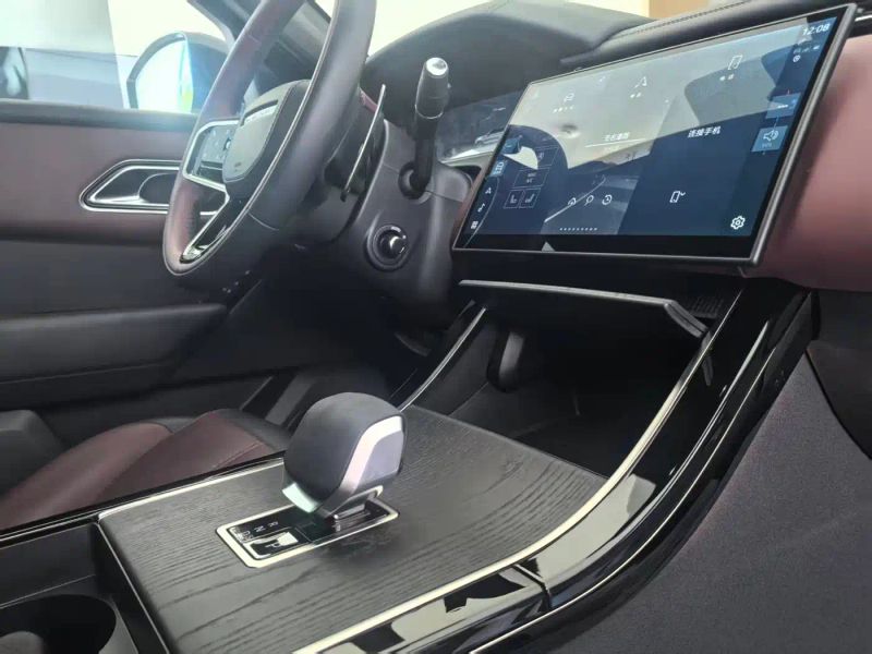 Land_rover velar