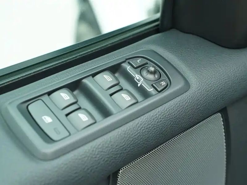 Land_rover land_rover