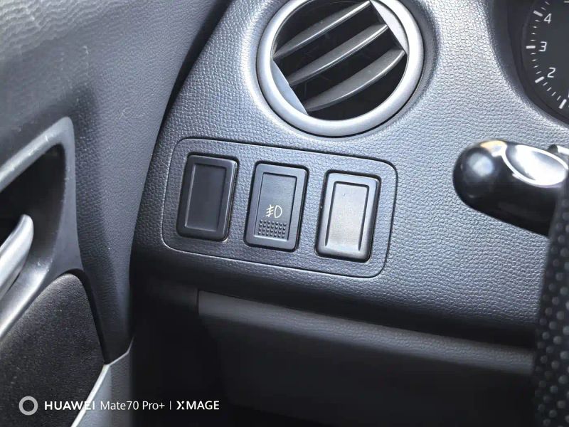 jimny yuyan