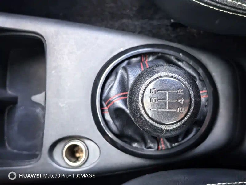 jimny yuyan