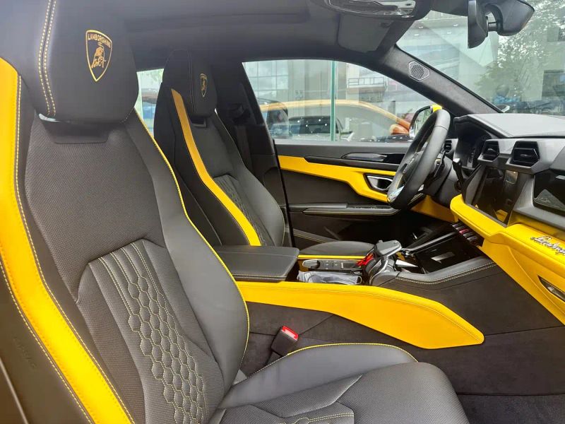 Lamborghini urus-se