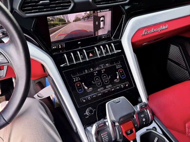 Lamborghini urus