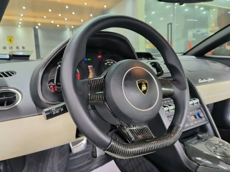 Lamborghini sports_car