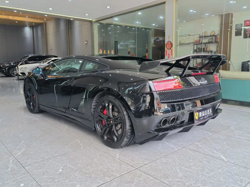 Lamborghini sports_car