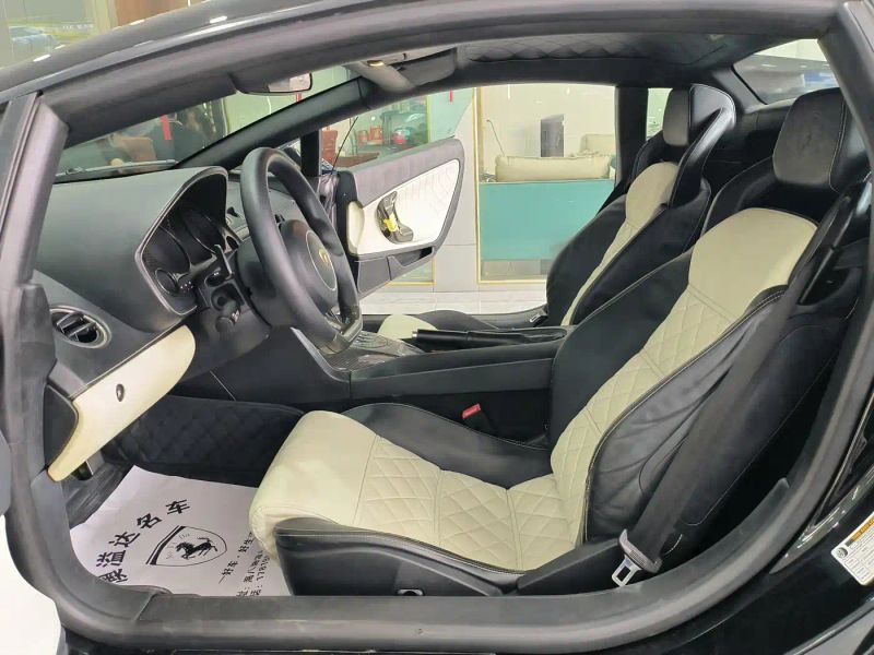 Lamborghini sports_car