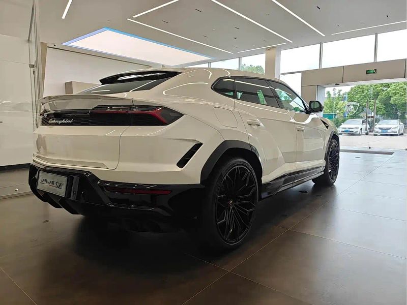 Lamborghini urus-se