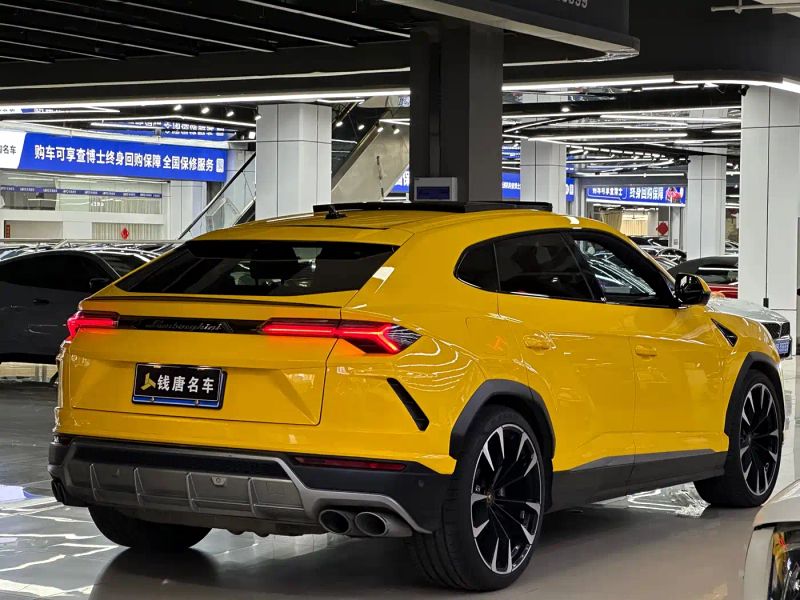 Lamborghini urus