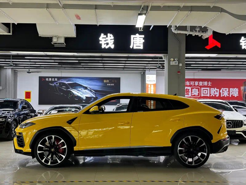 Lamborghini urus