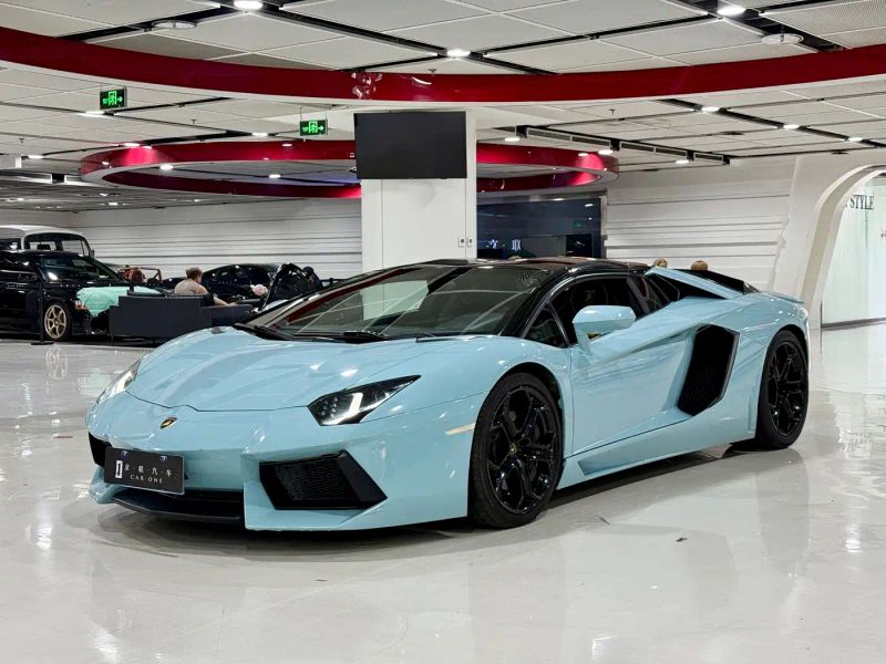Lamborghini supercar