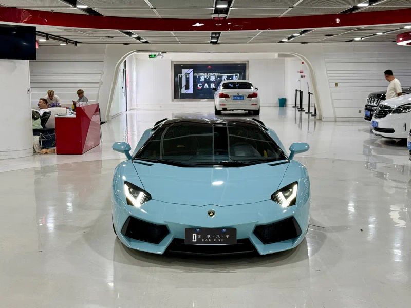 Lamborghini supercar