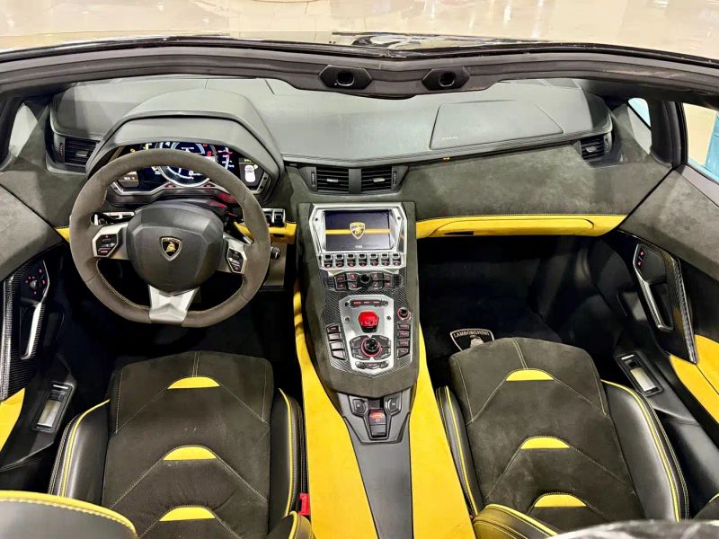 Lamborghini supercar